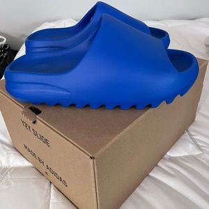 Brand new yeezy slides